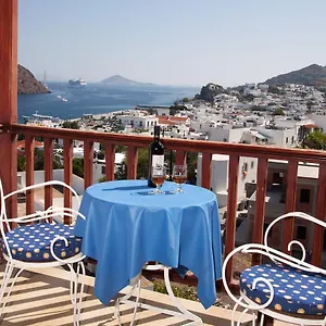 4* Ξενοδοχείο Casteli